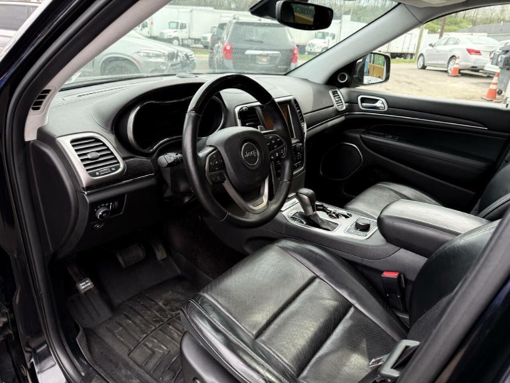 2017 Jeep Grand Cherokee Image 39