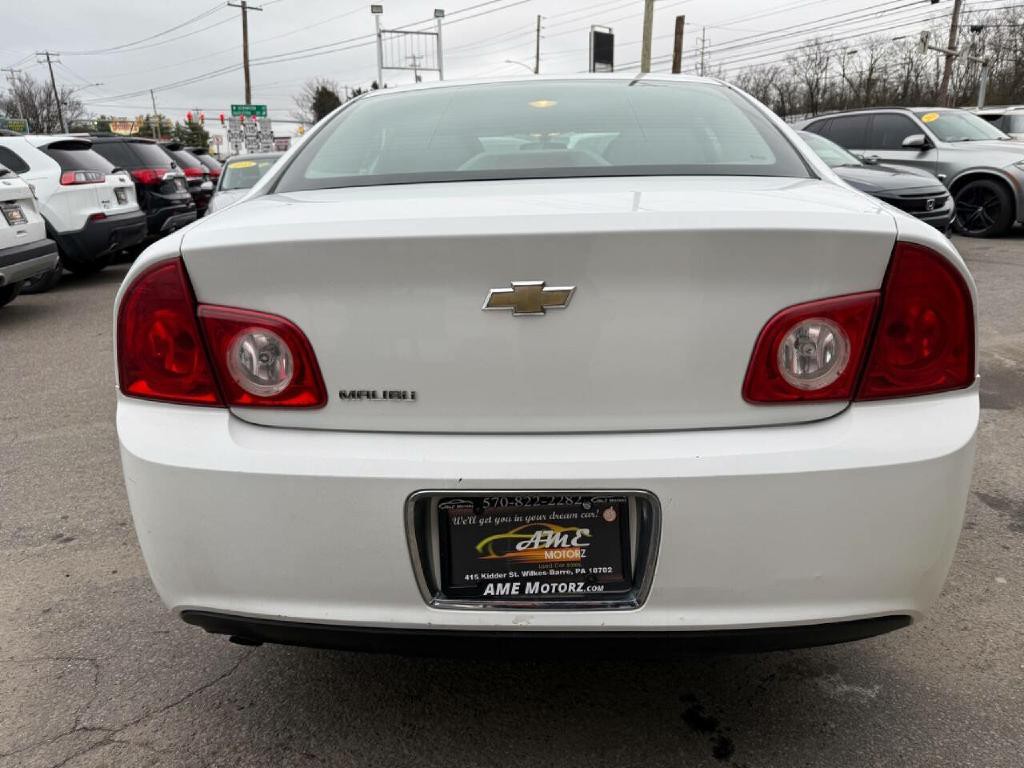 2010 Chevrolet Malibu Image 13