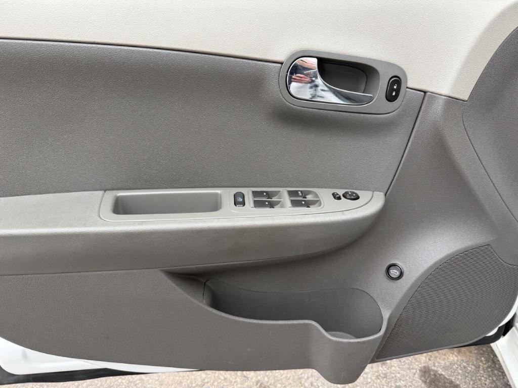 2010 Chevrolet Malibu Image 29