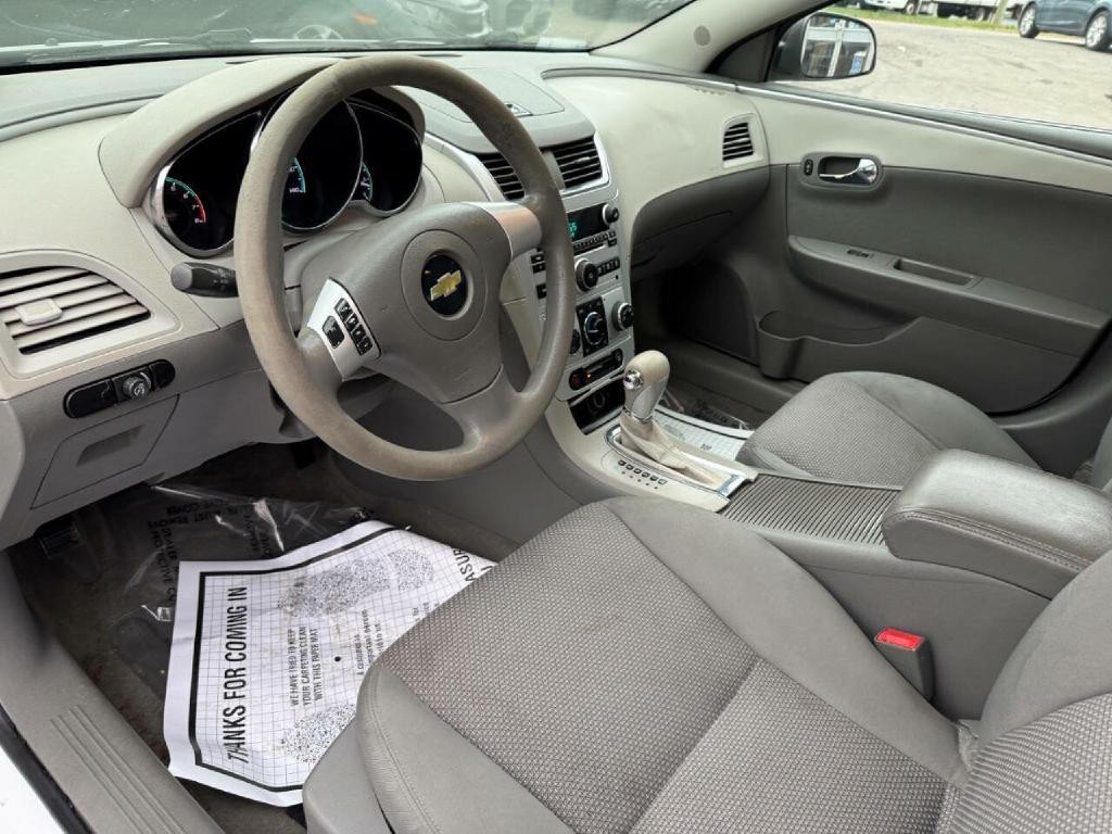 2010 Chevrolet Malibu Image 33