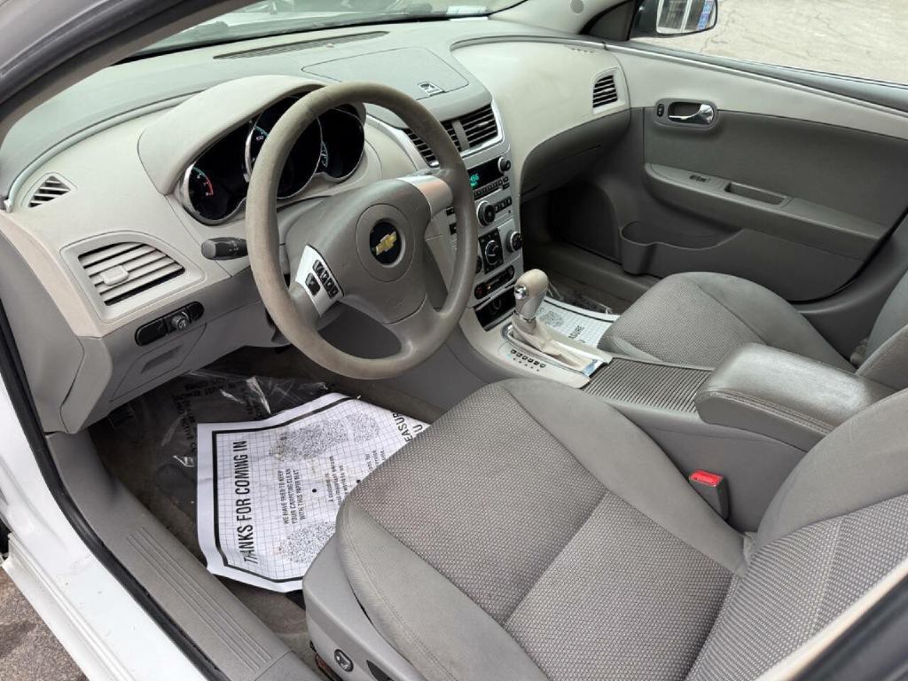 2010 Chevrolet Malibu Image 40