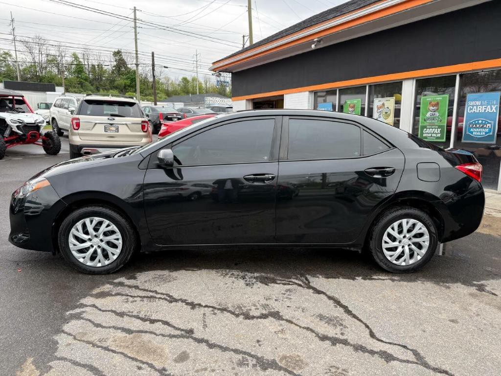 2017 Toyota Corolla Image 16
