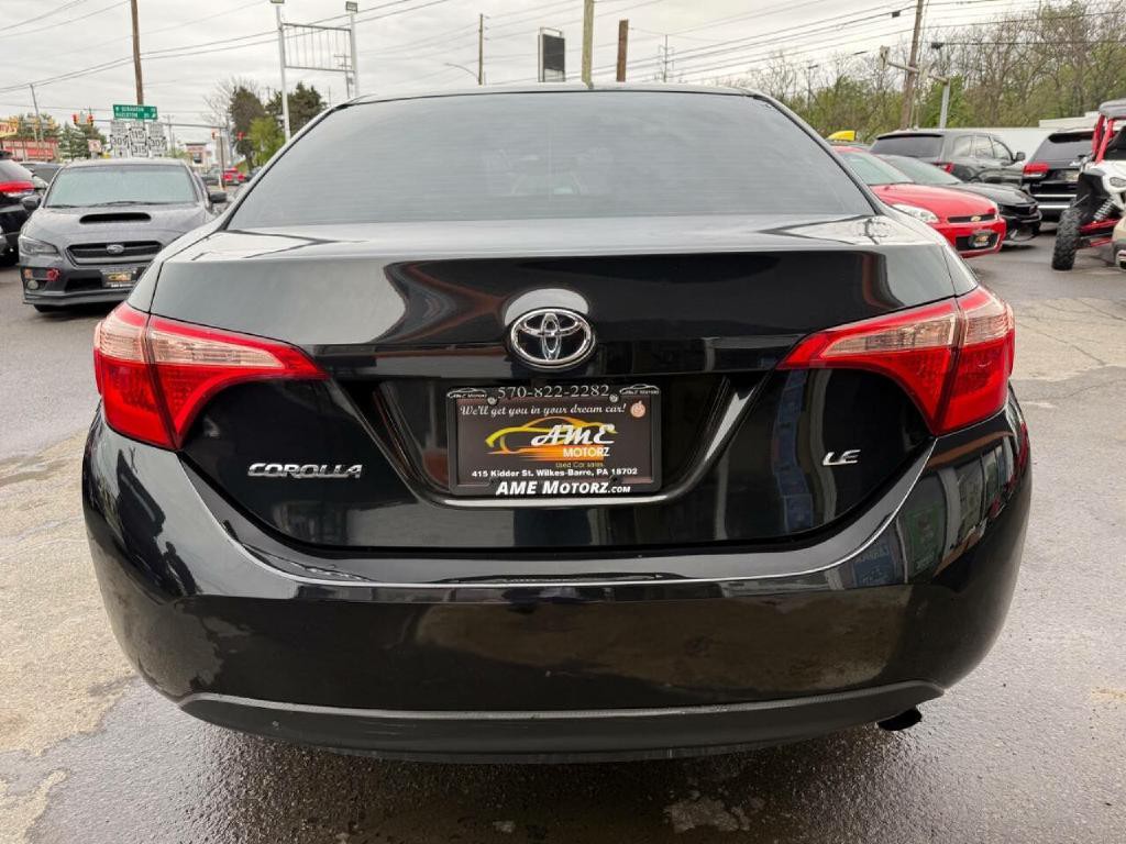 2017 Toyota Corolla Image 19