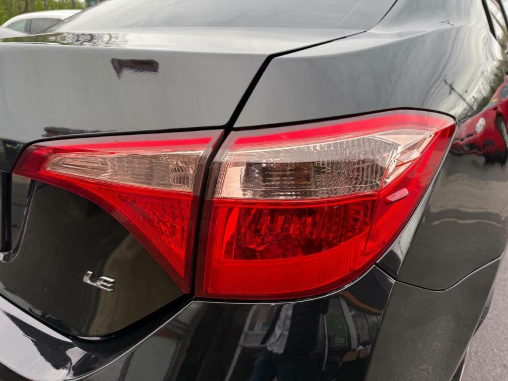 2017 Toyota Corolla Image 28