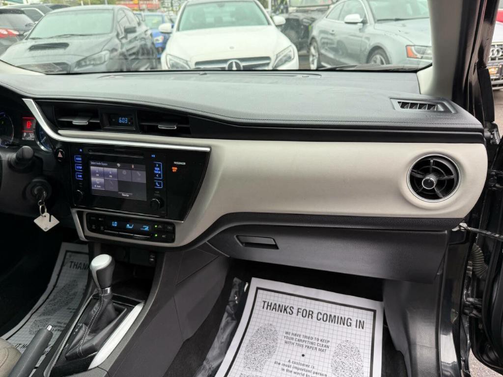 2017 Toyota Corolla Image 46
