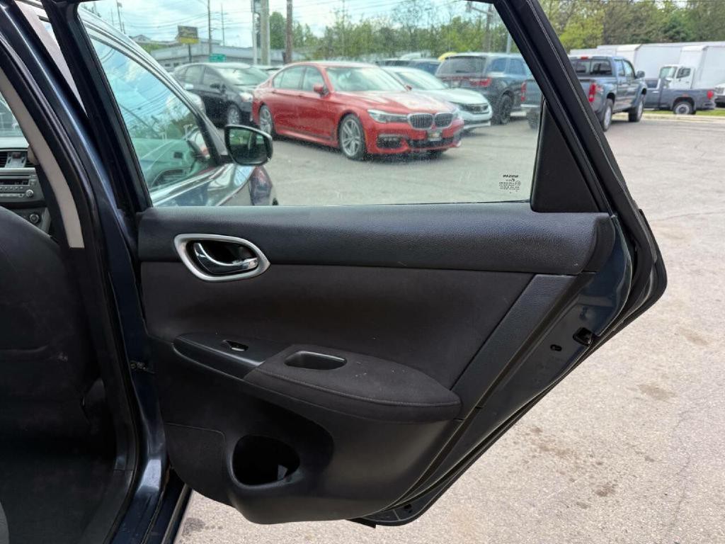 2013 Nissan Sentra Image 32