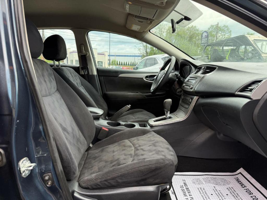 2013 Nissan Sentra Image 38