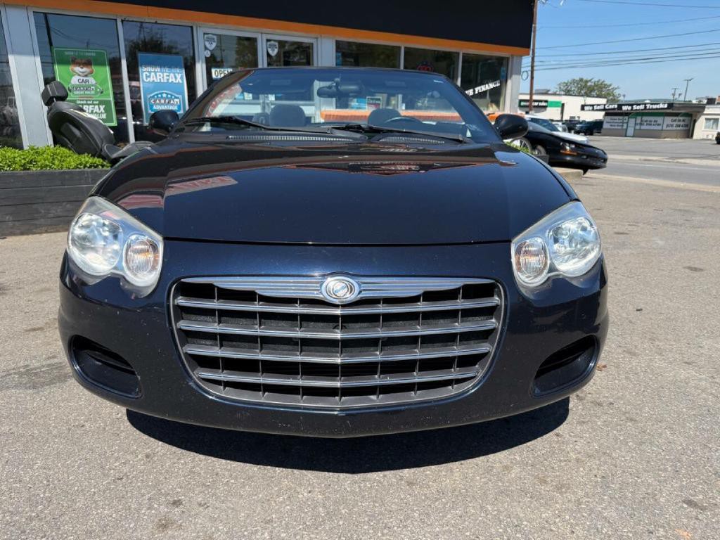 2004 Chrysler Sebring Image 9
