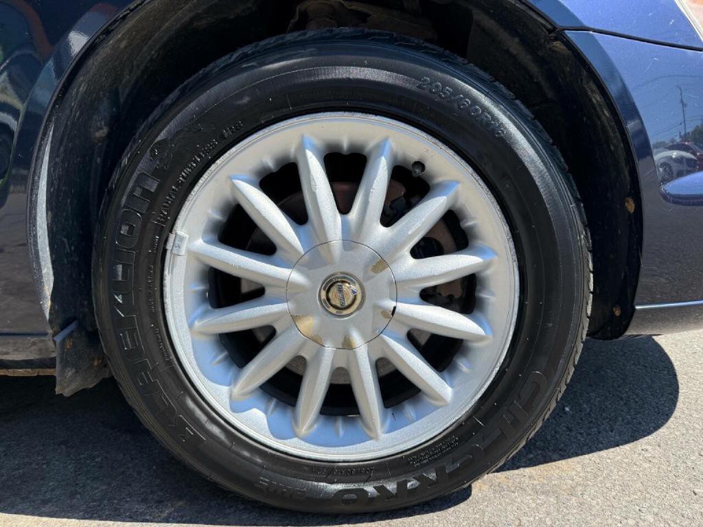 2004 Chrysler Sebring Image 17