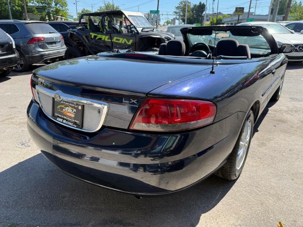 2004 Chrysler Sebring Image 19