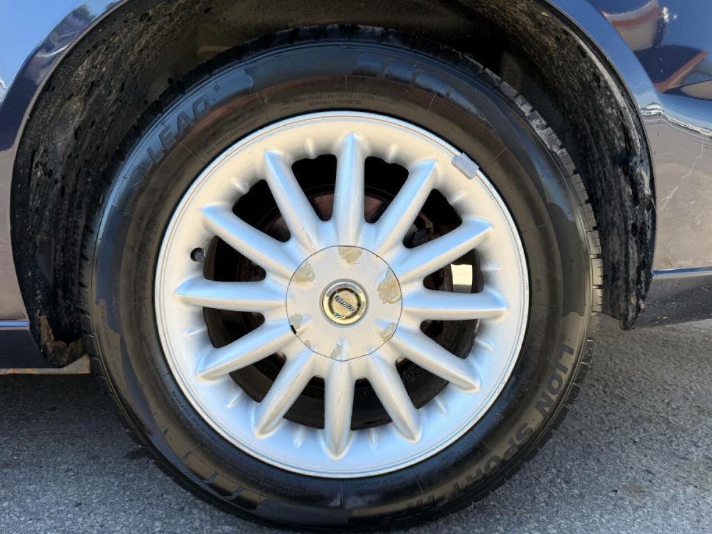 2004 Chrysler Sebring Image 21