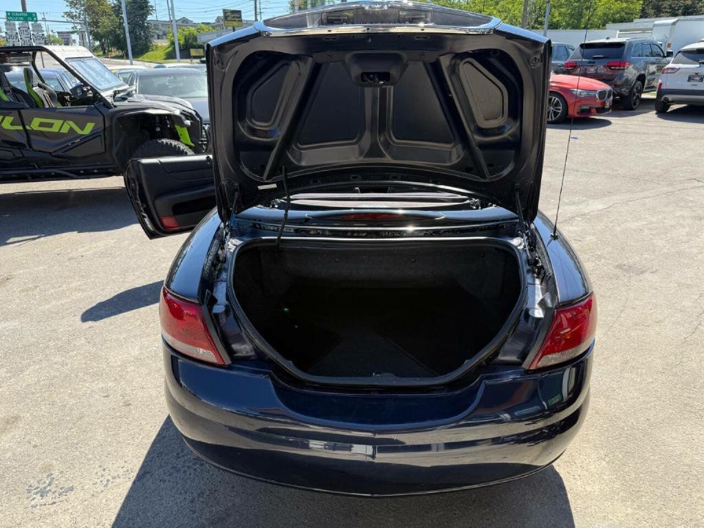 2004 Chrysler Sebring Image 33