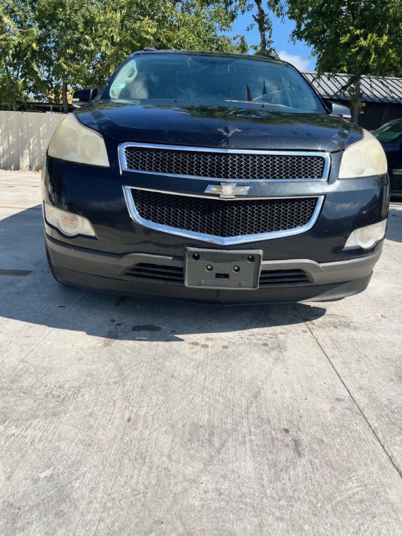 2011 Chevrolet Traverse Image 3