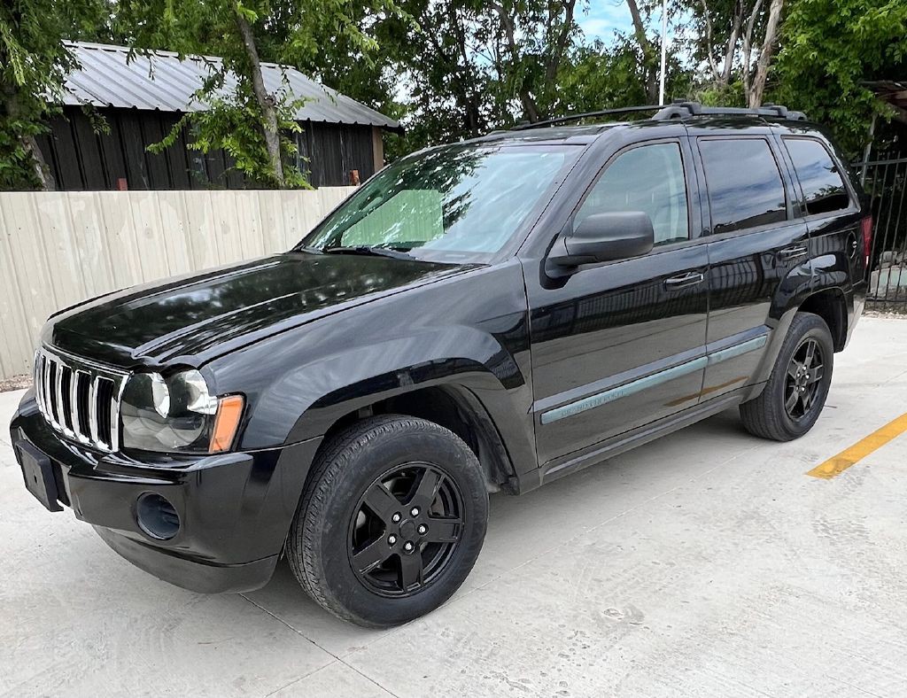 2008 Jeep Grand Cherokee Image 3
