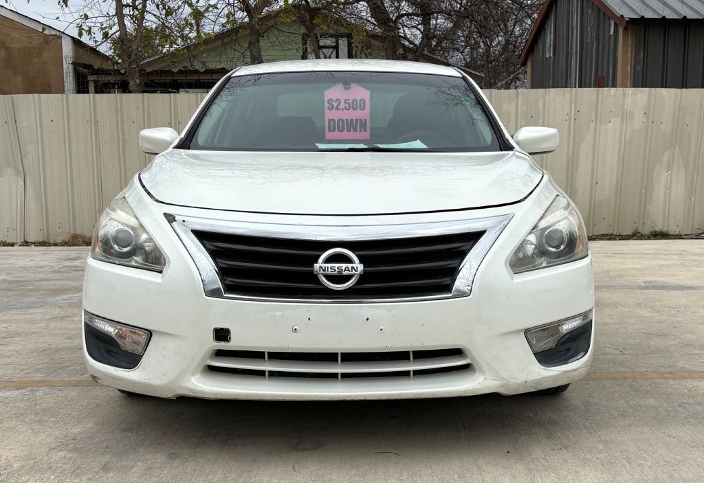 2015 Nissan Altima Image 2