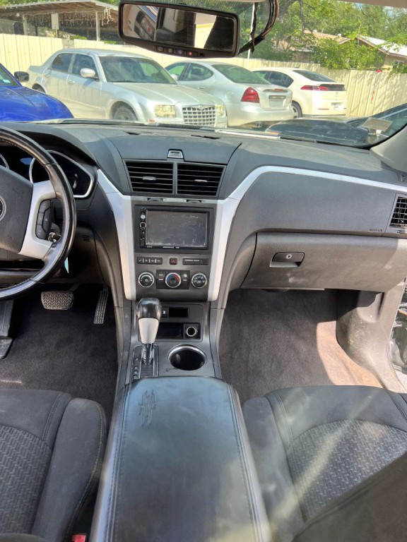 2011 Chevrolet Traverse Image 5