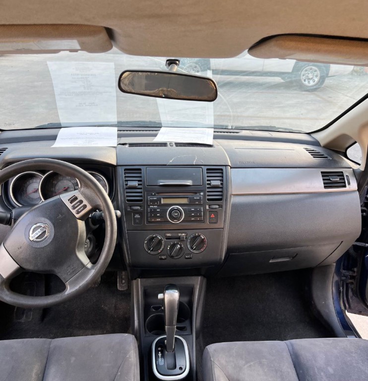 2009 Nissan Versa Image 4