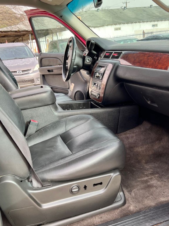 2010 GMC Yukon Image 6