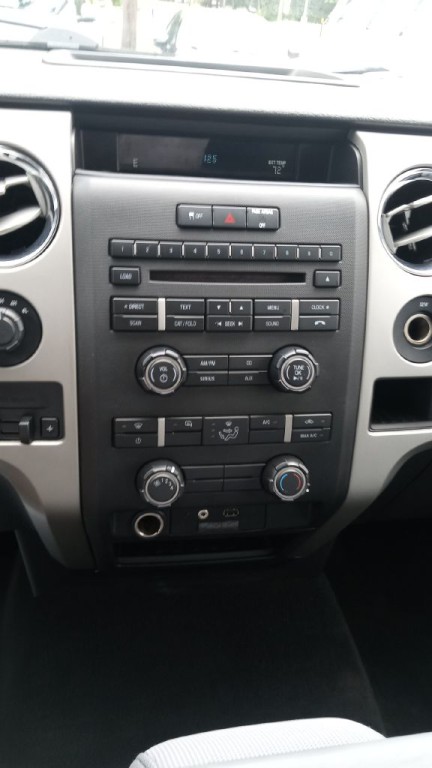 2011 Ford F-150 Image 21