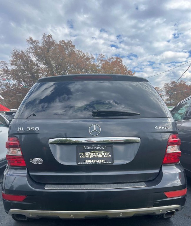 2010 Mercedes-Benz M-Class Image 3