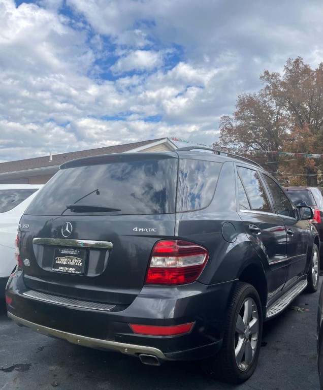 2010 Mercedes-Benz M-Class Image 4