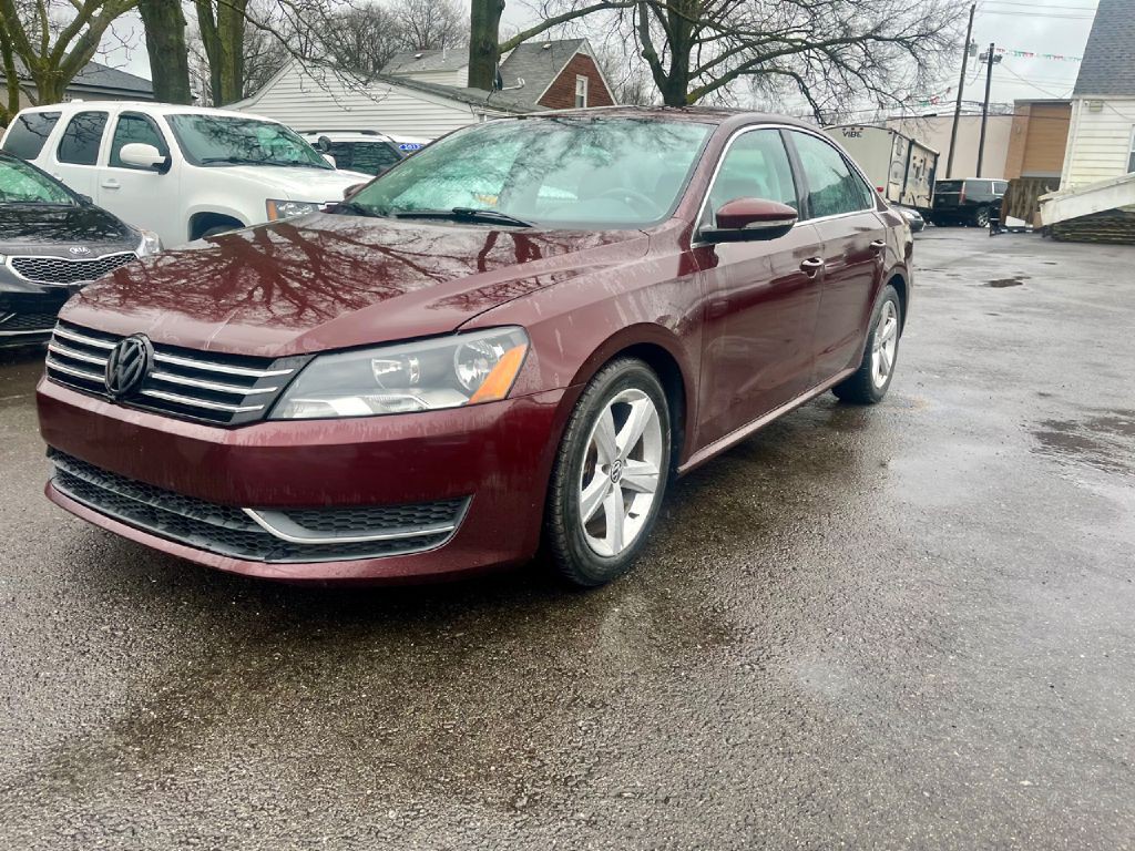 2012 Volkswagen Passat Image 7