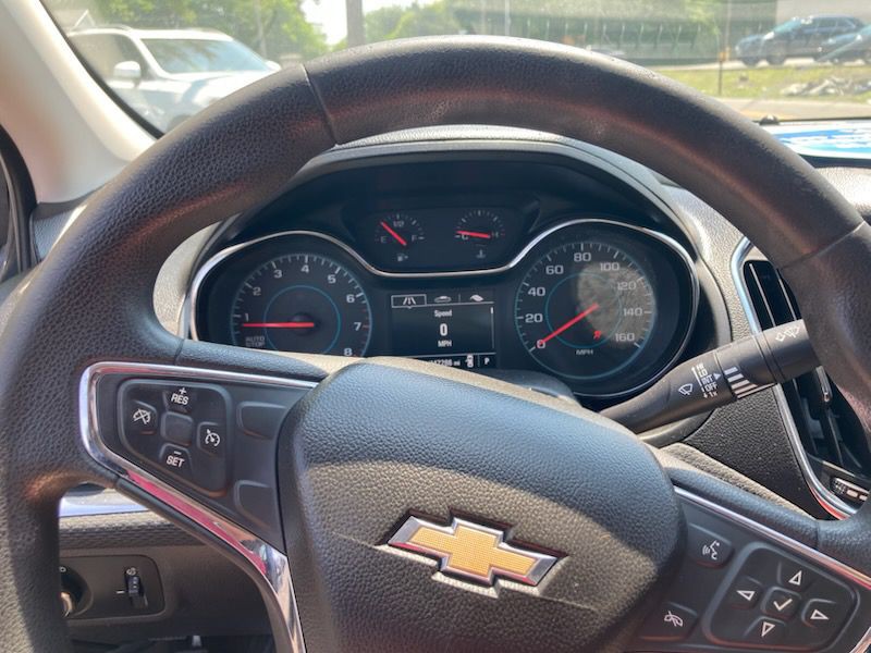2018 Chevrolet Cruze Image 1