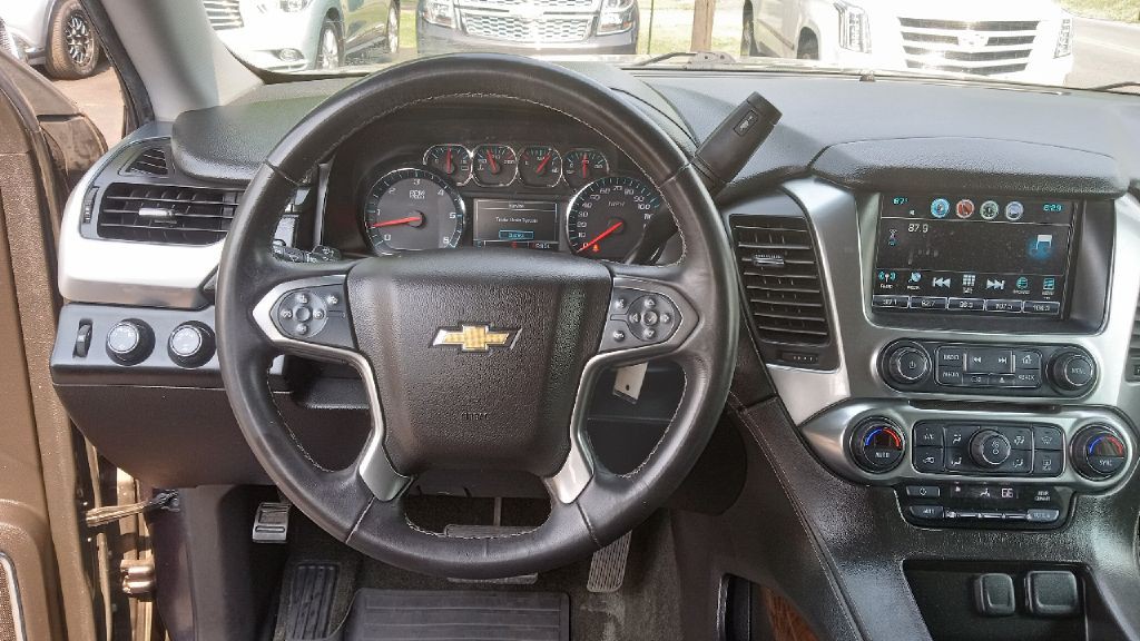 2017 Chevrolet Tahoe Image 11