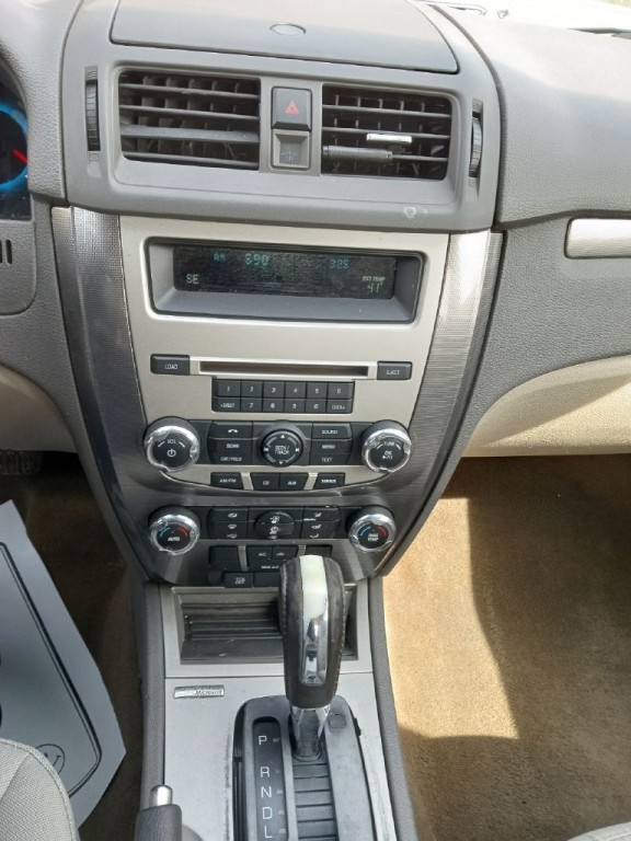 2012 Ford Fusion Image 11