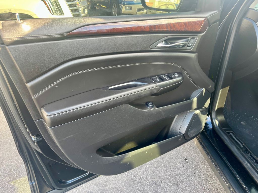 2014 Cadillac SRX Image 11