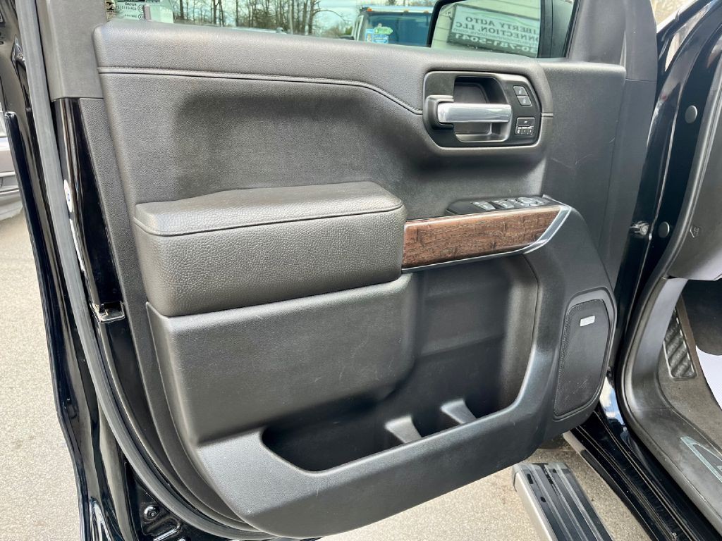 2019 GMC Sierra Image 3