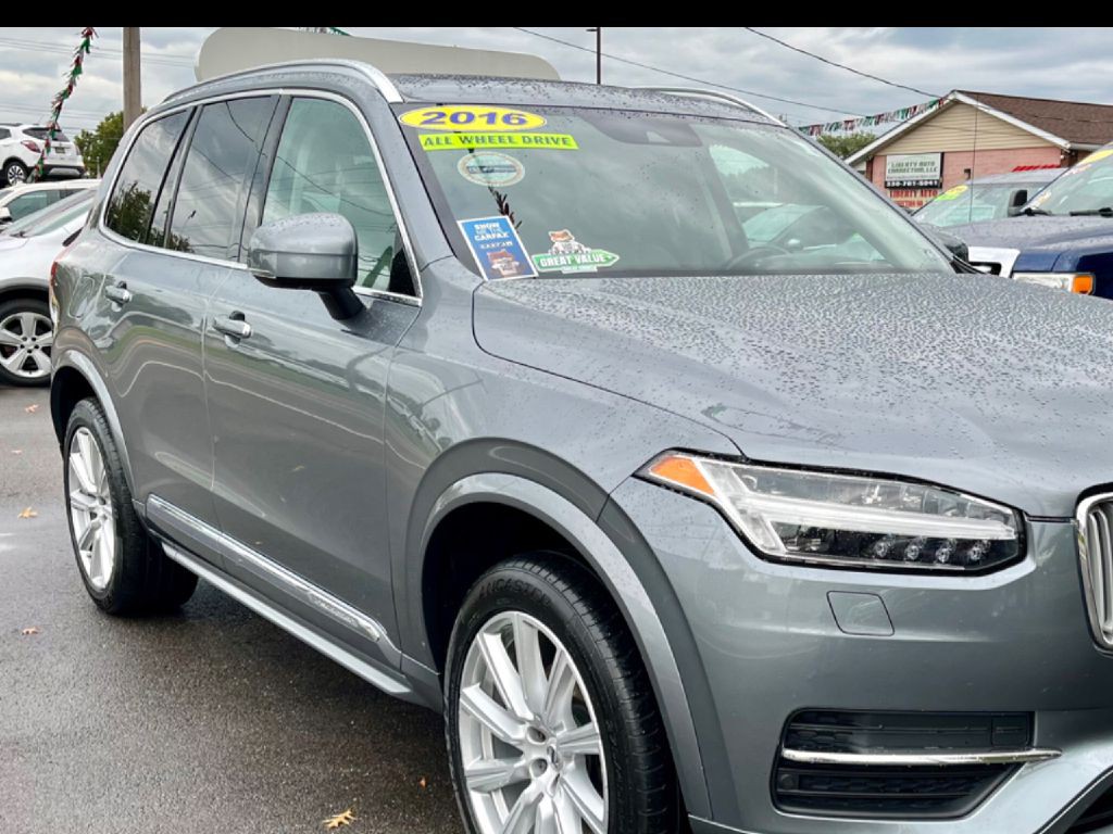 2016 Volvo XC90 Image 2