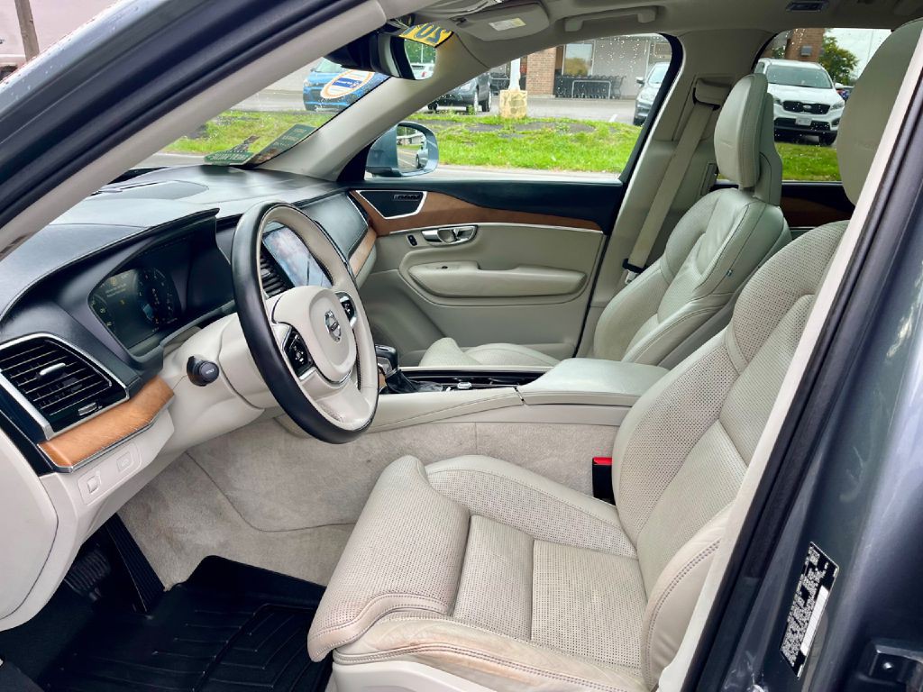 2016 Volvo XC90 Image 10