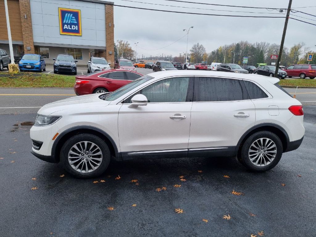 2016 Lincoln MKX Image 11