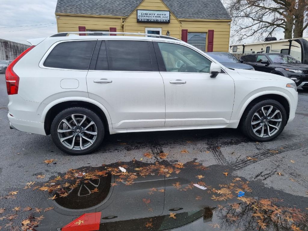 2018 Volvo XC90 Image 8