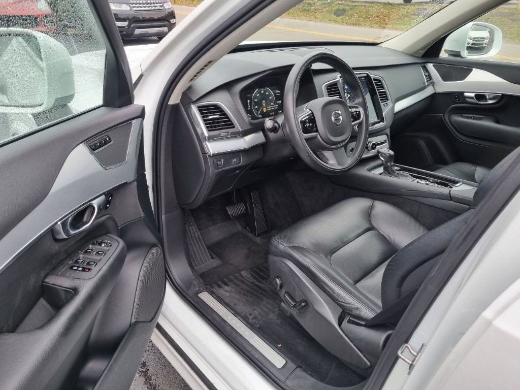 2018 Volvo XC90 Image 11