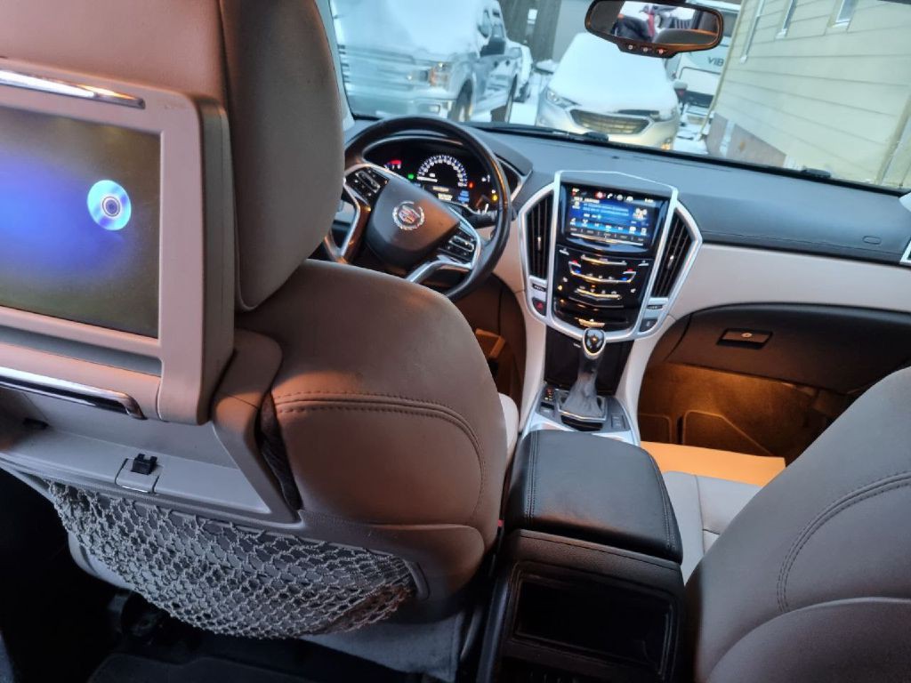 2016 Cadillac SRX Image 18
