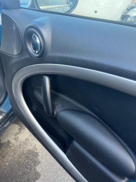 2012 MINI Cooper Image 10