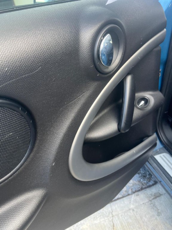 2012 MINI Cooper Image 16