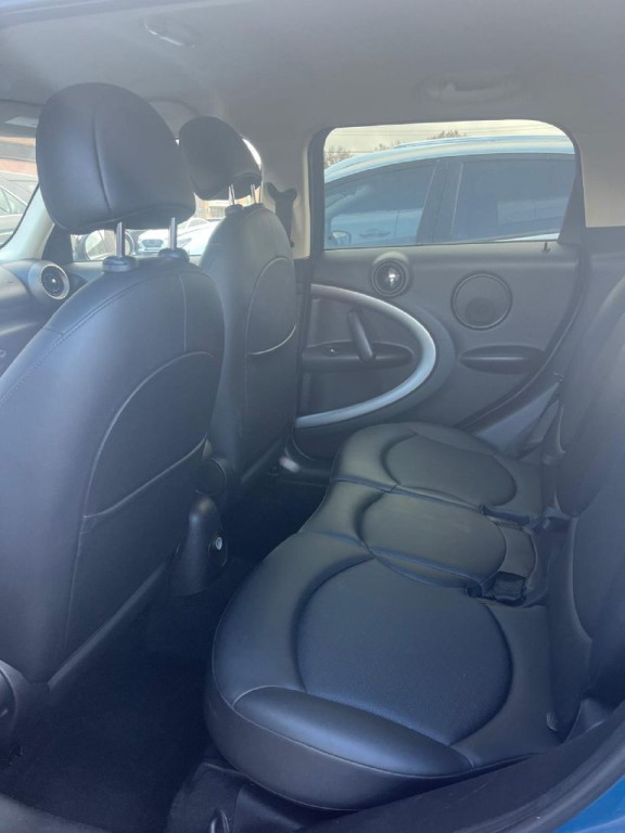 2012 MINI Cooper Image 18