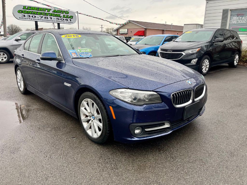 2016 BMW 5 Series Image 1