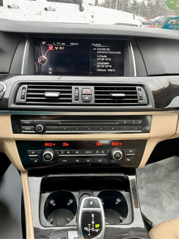 2016 BMW 5 Series Image 3