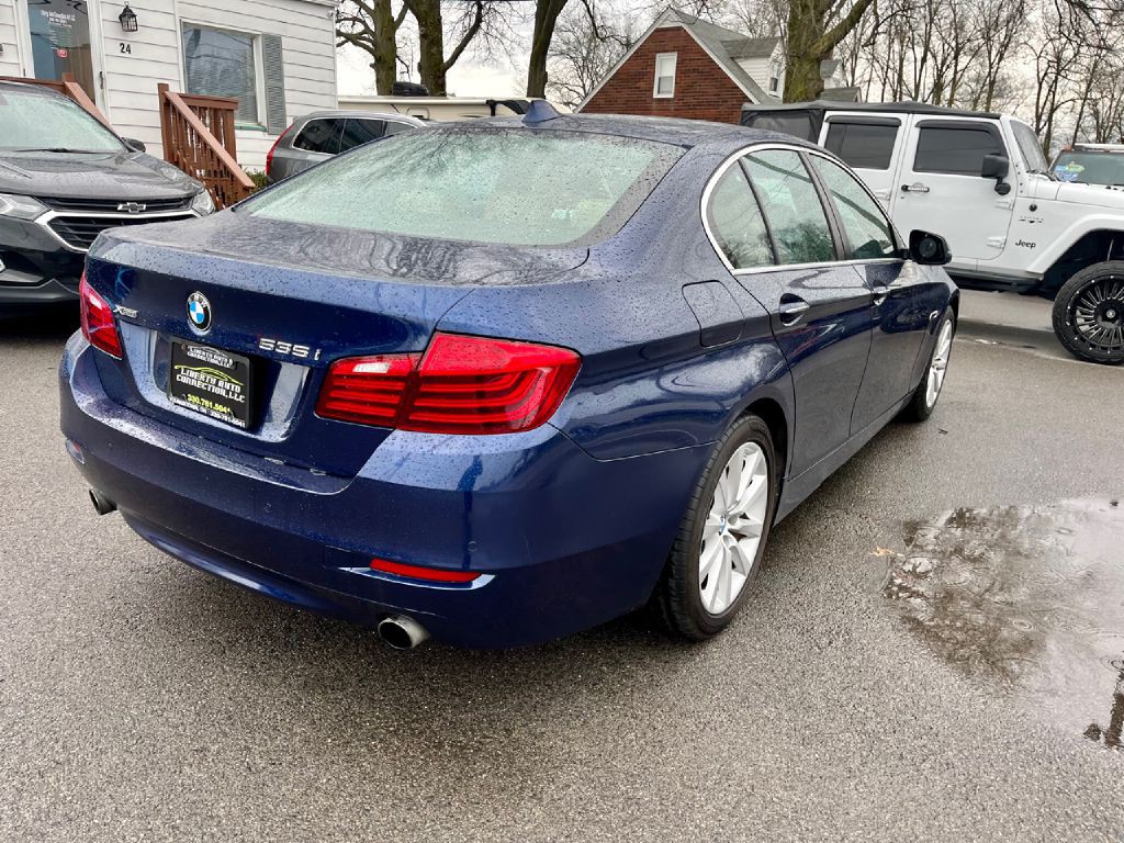 2016 BMW 5 Series Image 19
