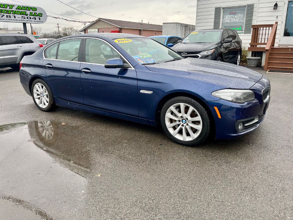 2016 BMW 5 Series Image 21