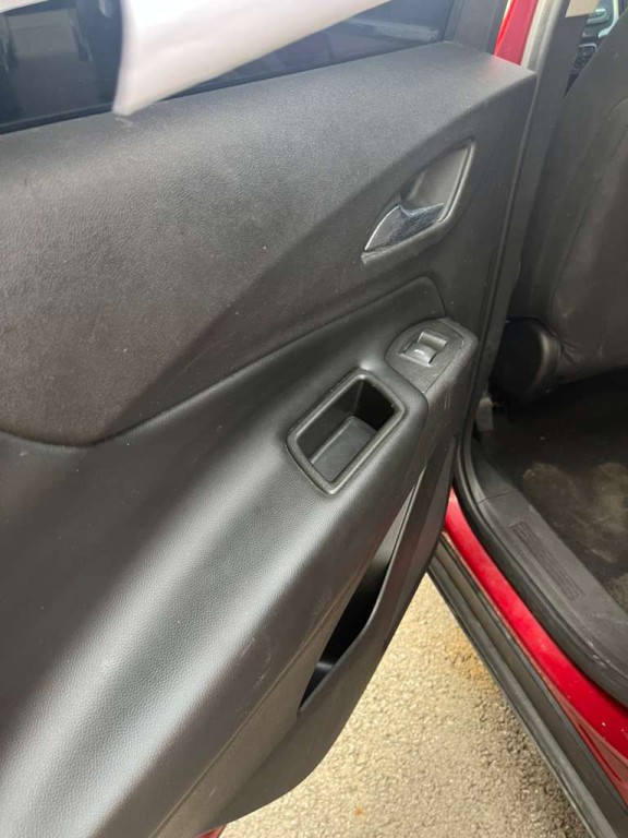 2018 Chevrolet Equinox Image 6