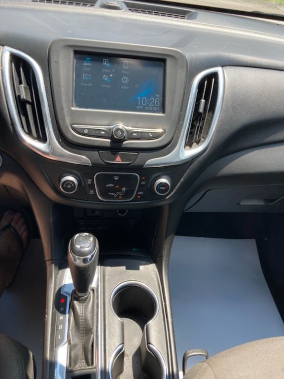 2018 Chevrolet Equinox Image 8