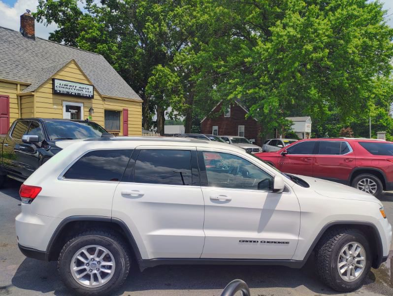 2019 Jeep Grand Cherokee Image 2