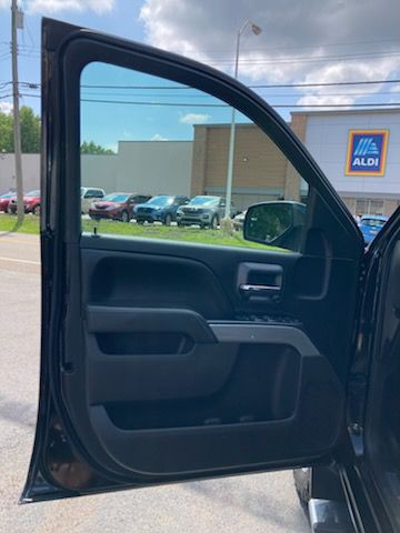 2018 Chevrolet Silverado 1500 Image 9