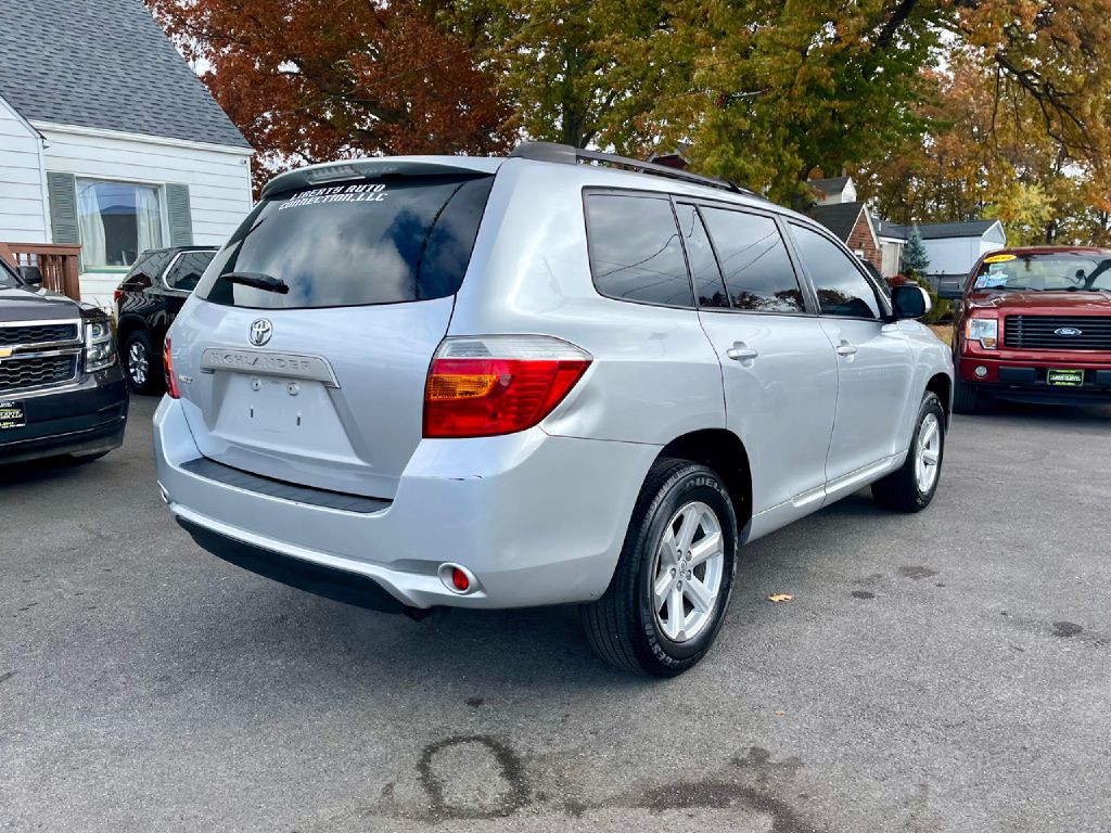2010 Toyota Highlander Image 4