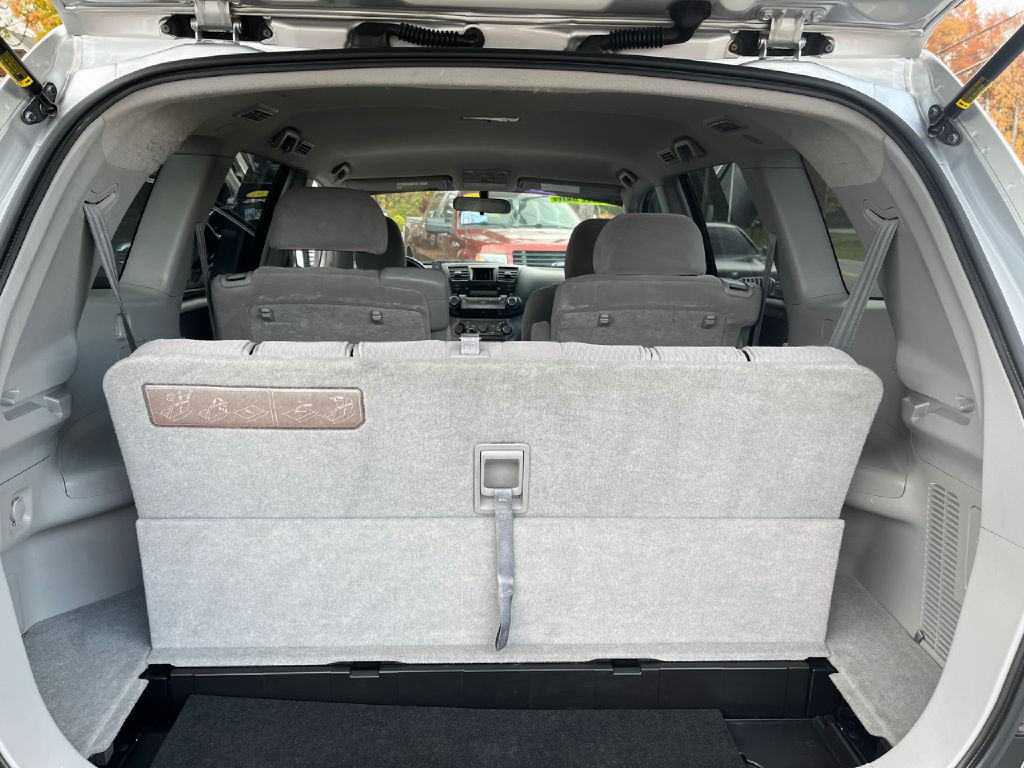 2010 Toyota Highlander Image 14